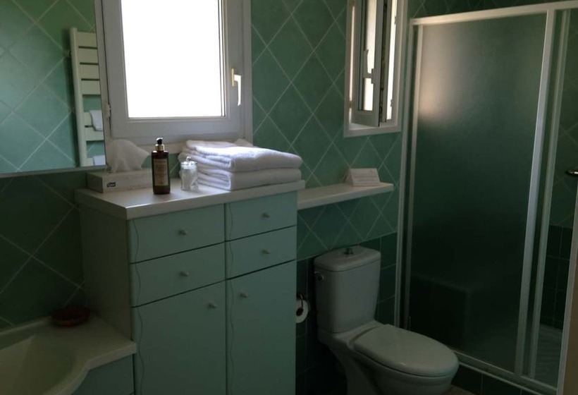 Bed and Breakfast Les Chambres Du Restaurant Le Castellaras Teritoria