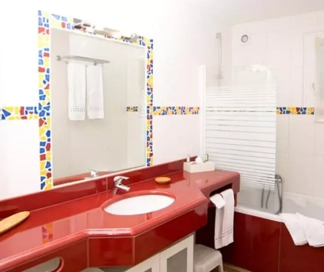 Aamiaismajoitus (B&B) Les Chambres Du Restaurant Le Castellaras   Teritoria