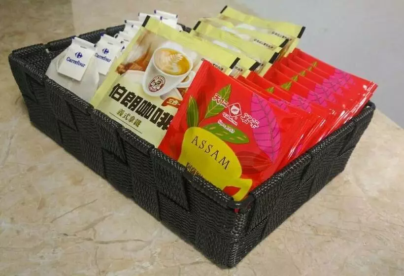 Chia Rong Hostel