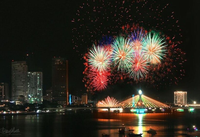 فندق Cong Thuong