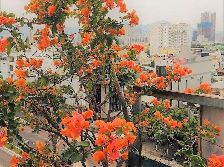 فندق Cong Thuong