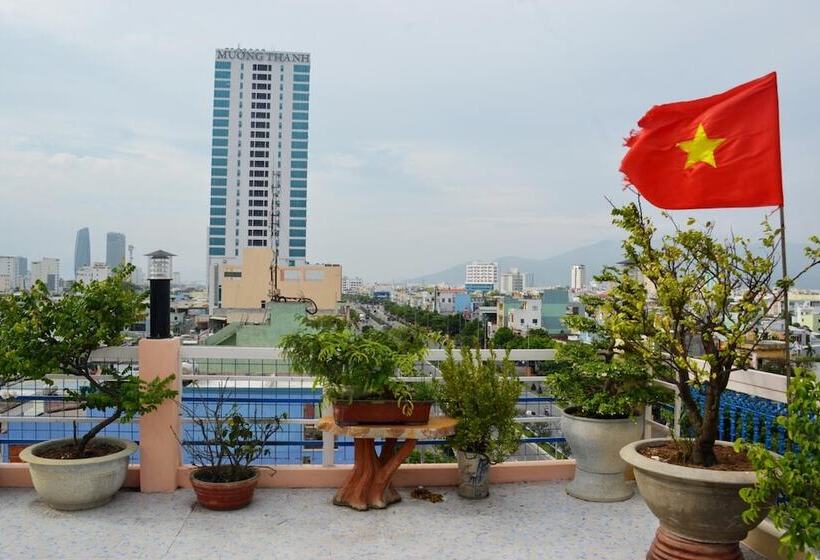 فندق Cong Thuong