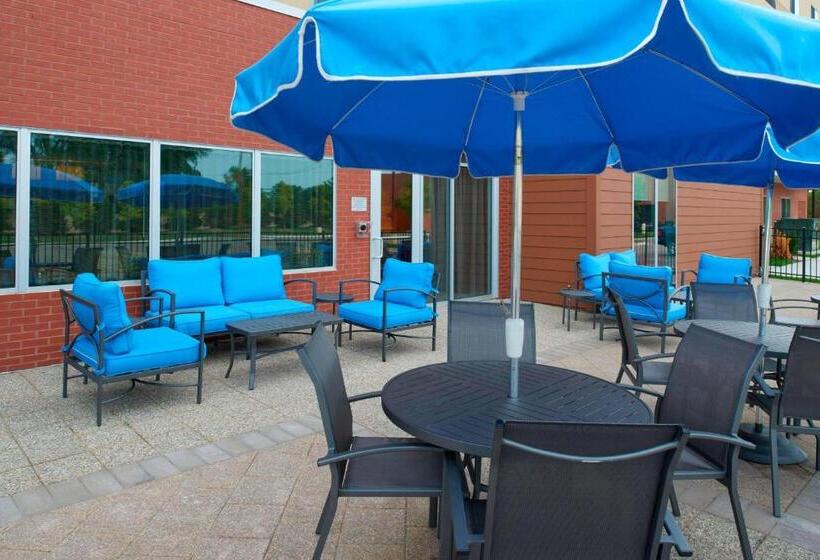 فندق Fairfield Inn & Suites By Marriott Detroit Troy