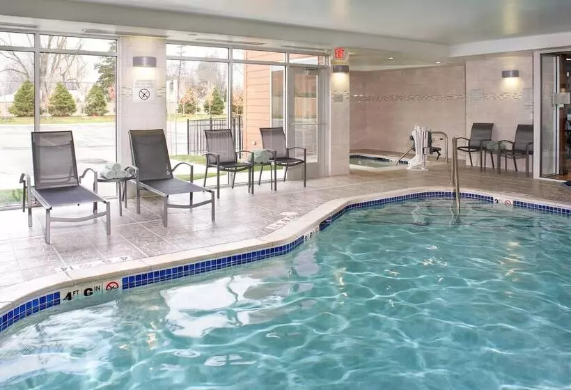 ホテル Fairfield Inn & Suites By Marriott Detroit Troy