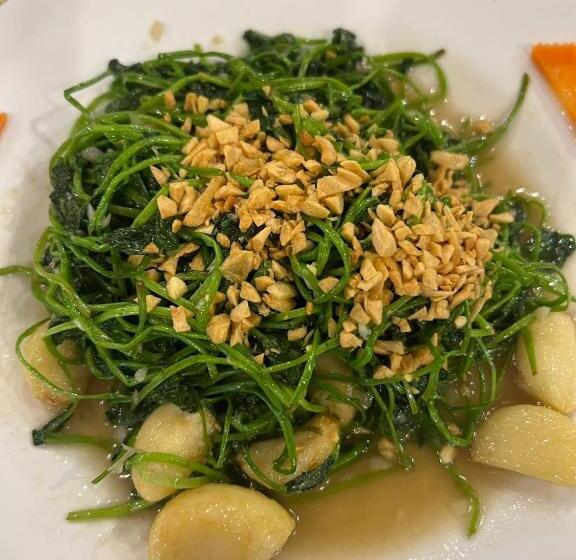 هتل Hà Tiên Hạnh Phúc