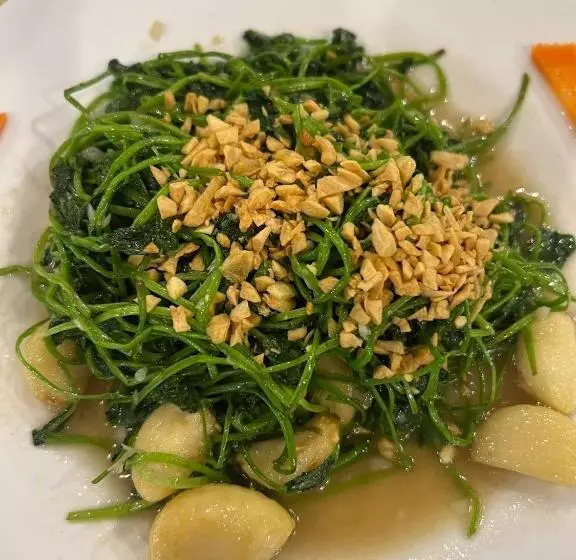 هتل Hà Tiên Hạnh Phúc