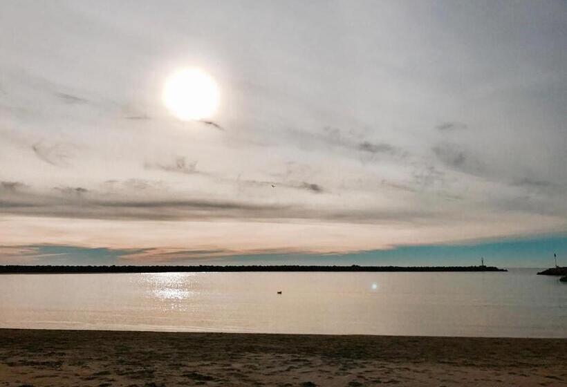 فندق Hôtel De La Plage