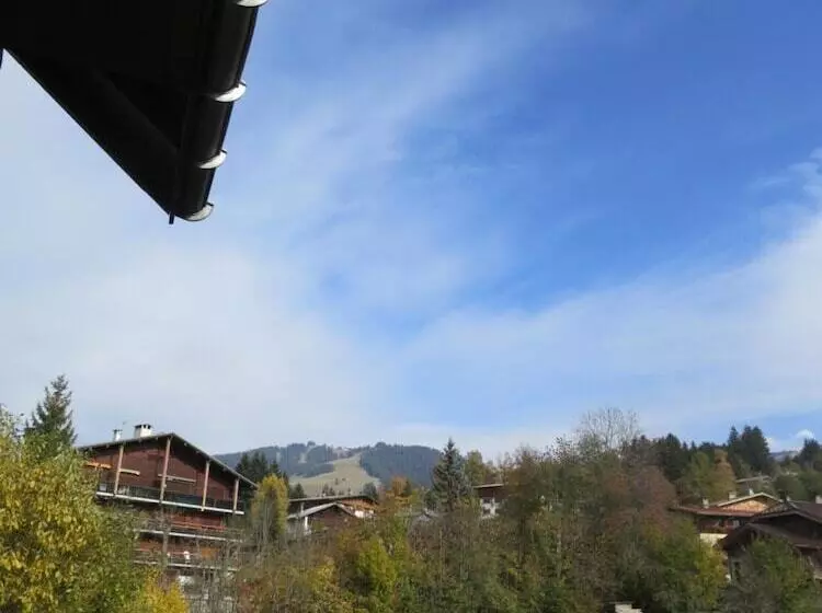 Hotelli Hôtel Sylvana