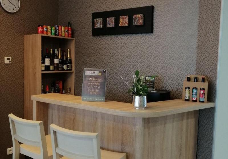 هتل Logis Hôtel   La Chambre D Amiens