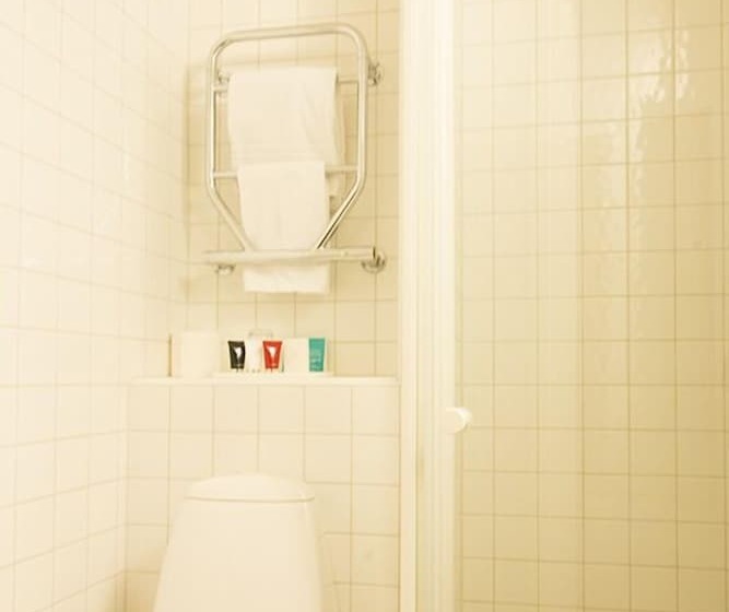 هتل Skogshem & Wijk