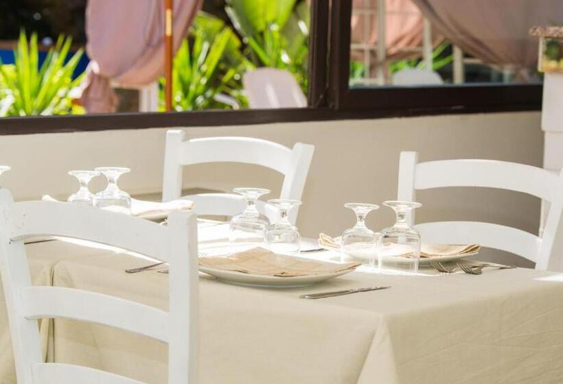 فندق Villa Costes