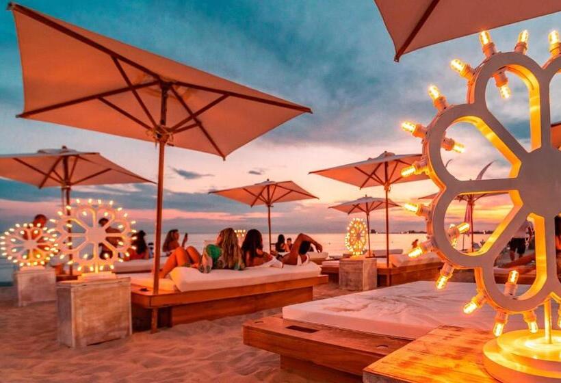 فندق Villa Costes