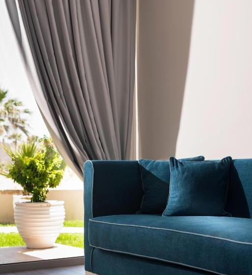 Ammos Boutique Apartments & Suites