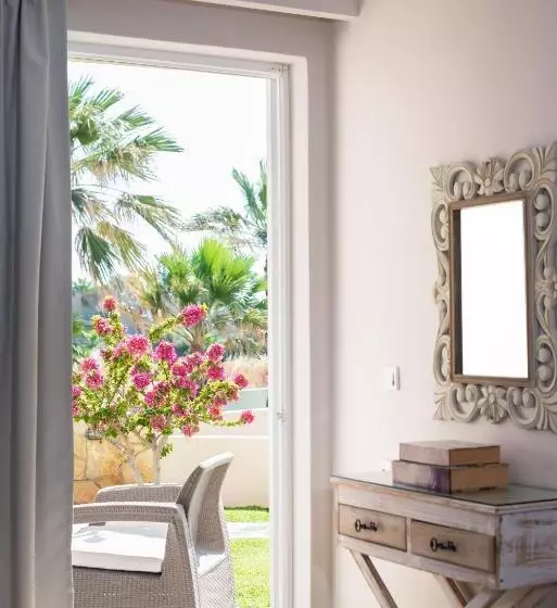 Ammos Boutique Apartments & Suites
