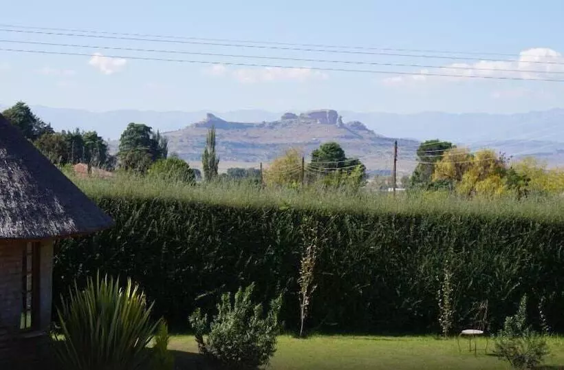 تختخواب و صبحانه Bird Haven Guest House Leribe
