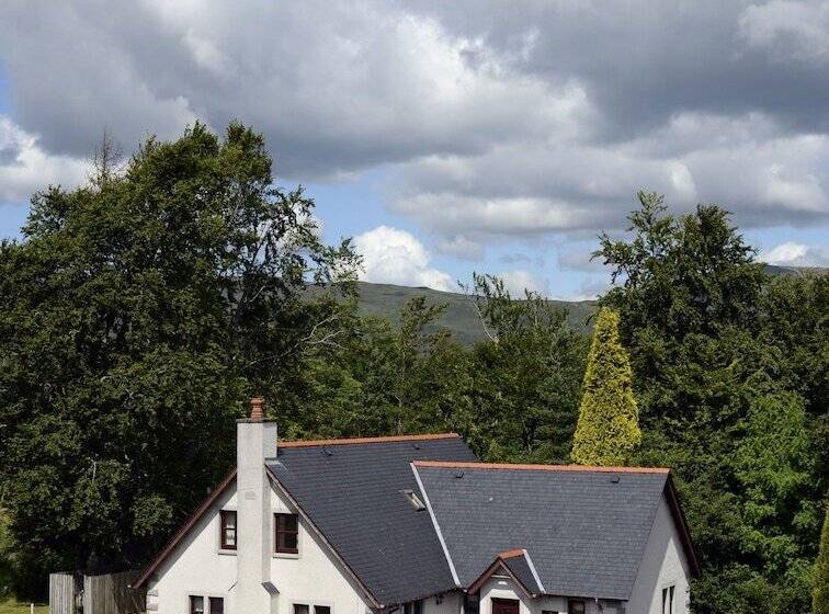 The Factor S Inn & Factor S Cottage