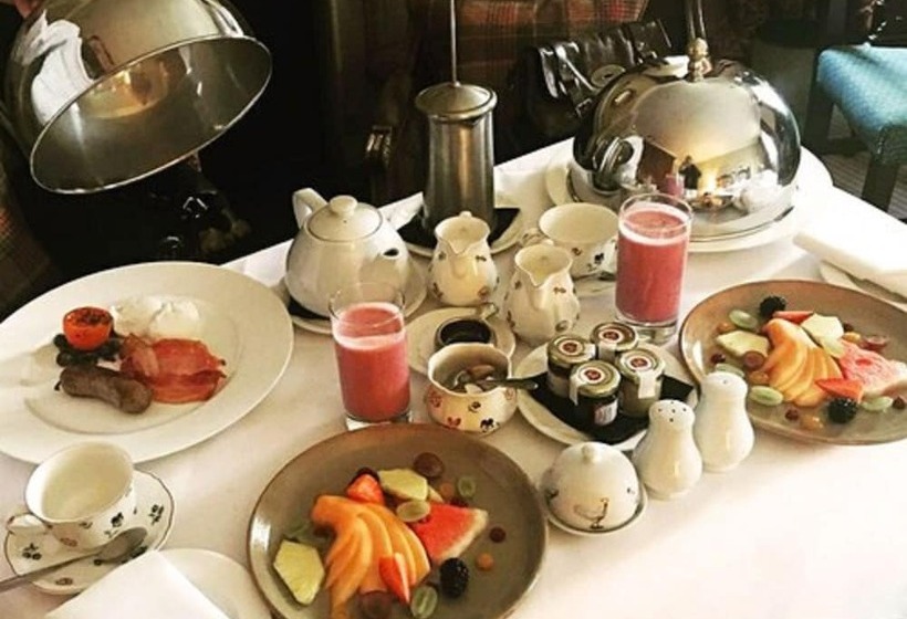 The Factor S Inn & Factor S Cottage