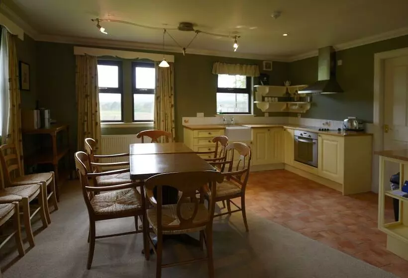 The Factor S Inn & Factor S Cottage