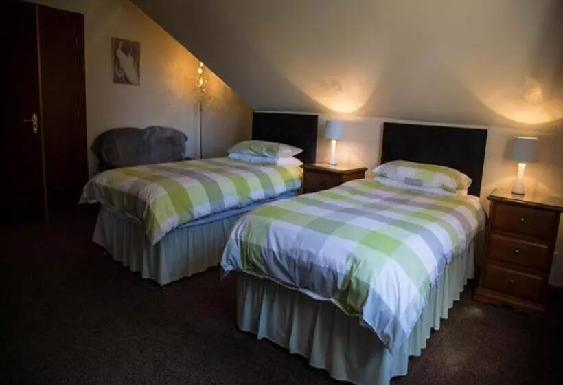 The Factor S Inn & Factor S Cottage