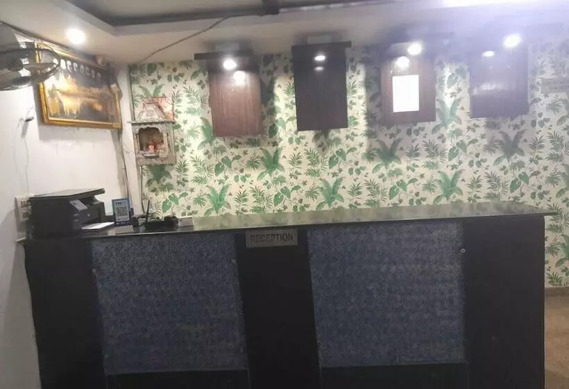 ホテル Airport Aditya Inn