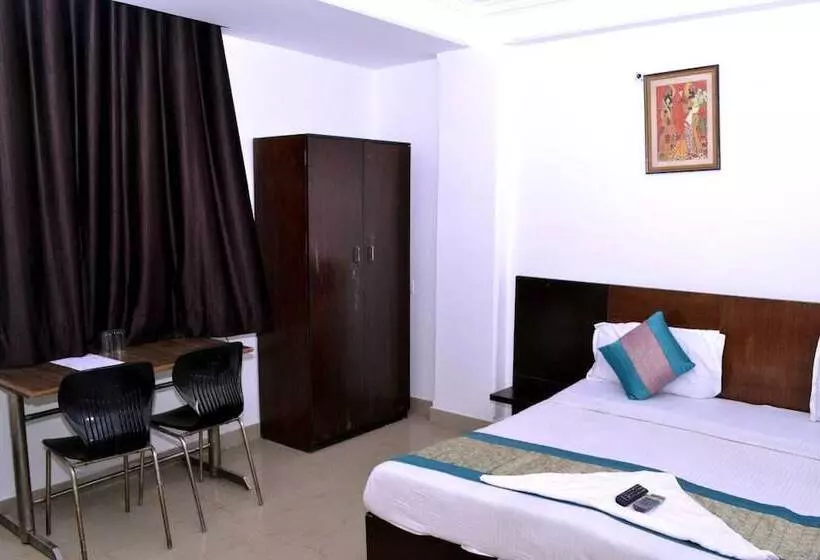 ホテル Airport Aditya Inn