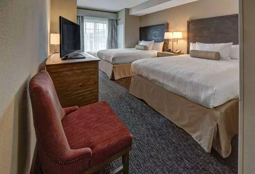 ホテル Black Fox Lodge Pigeon Forge, Tapestry Collection By Hilton