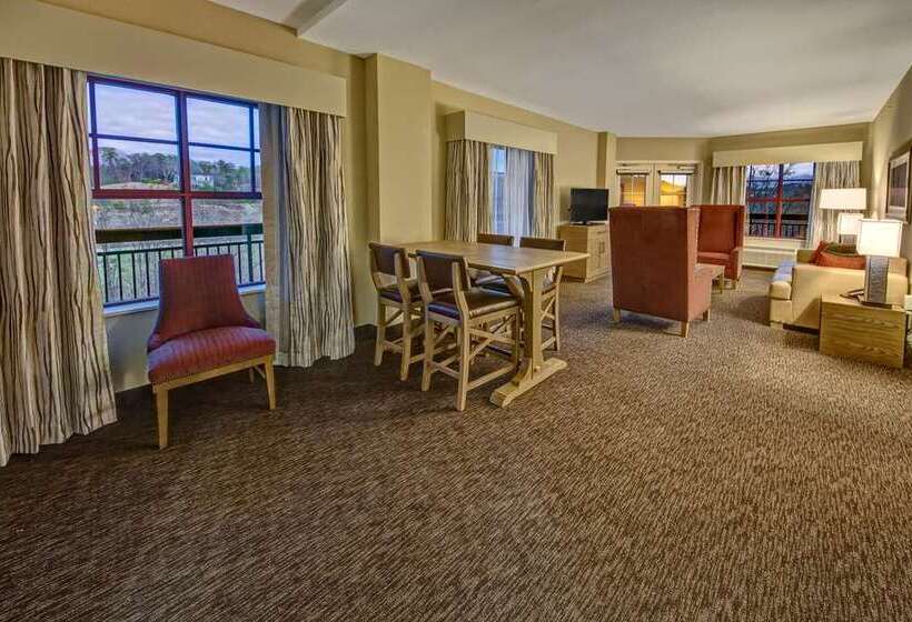 فندق Black Fox Lodge Pigeon Forge, Tapestry Collection By Hilton