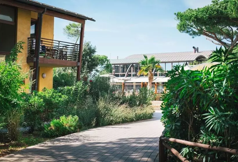 Hotelli Canado Club Family Village