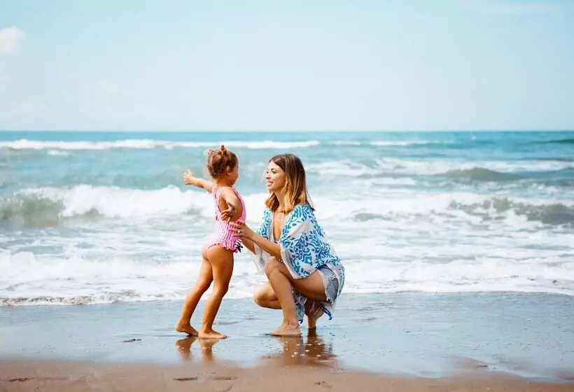 Hotelli Canado Club Family Village