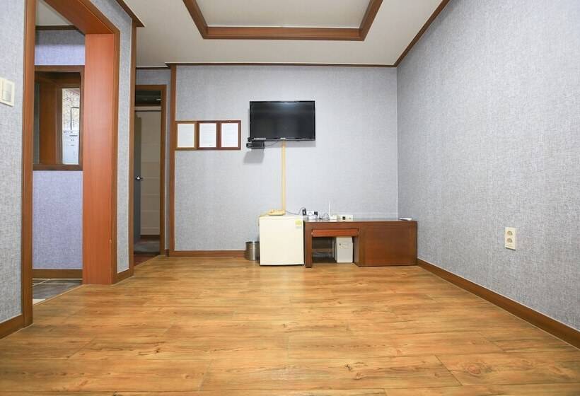 Отель Goodstay Daegwallyeongsanbang