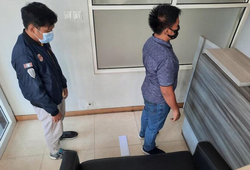 فندق Rumah Singgah Griya H47