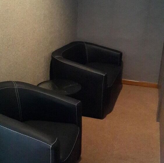 فندق Rumah Singgah Griya H47