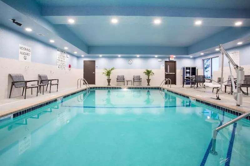 ホテル Holiday Inn Express & Suites   Rapid City   Rushmore South, An Ihg