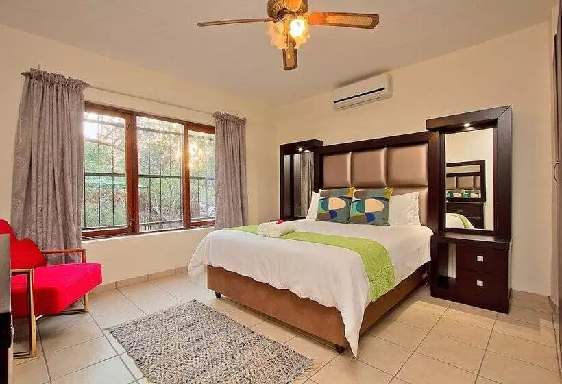 ホテル Royale Marlothi Safari Lodge