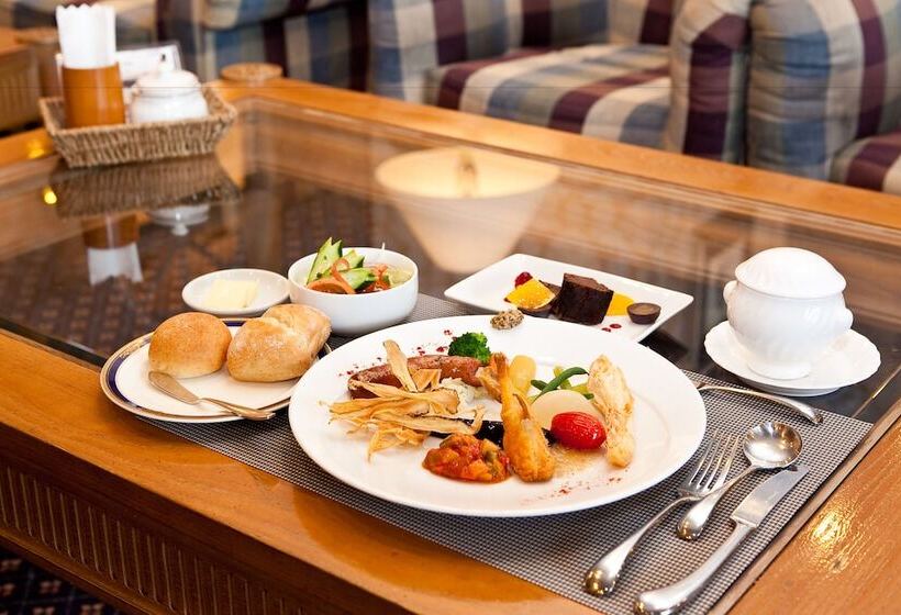 בית מלון כפרי Sakaide Grand