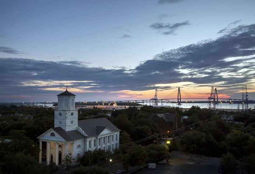 ホテル The Dewberry Charleston