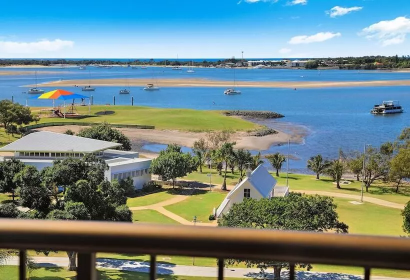 Palmerston Tower On Southport Broadwater