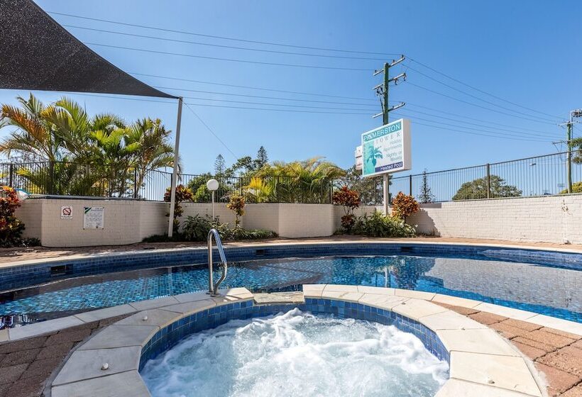 Palmerston Tower On Southport Broadwater