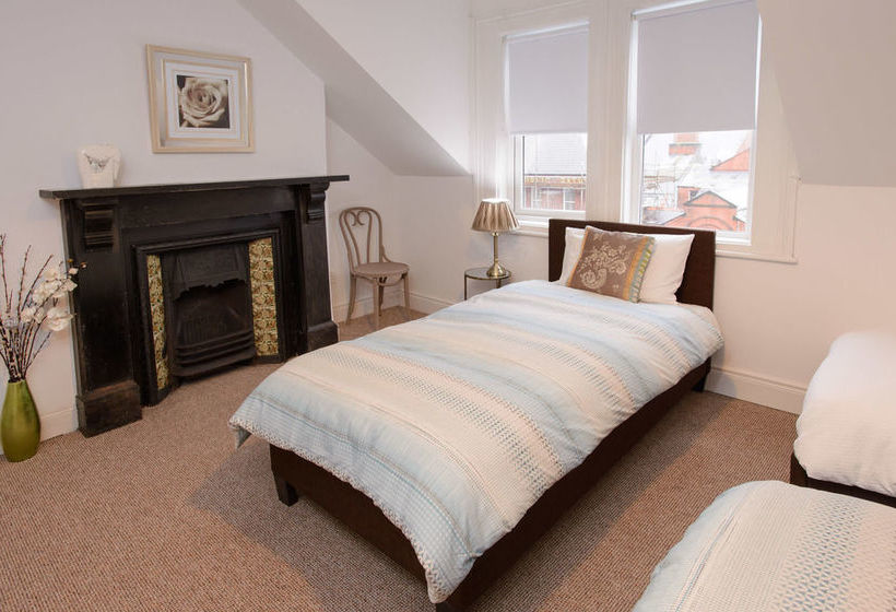 פנסיון Titanic Guest