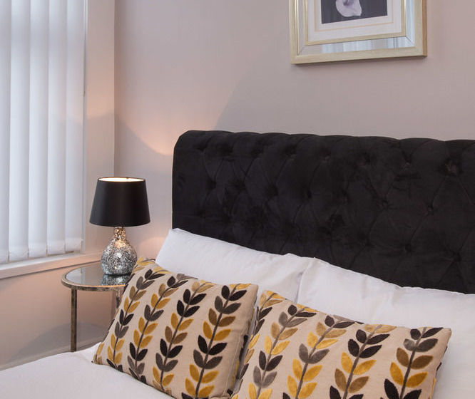 פנסיון Titanic Guest