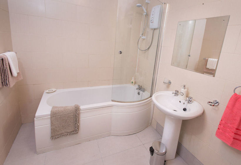 פנסיון Titanic Guest