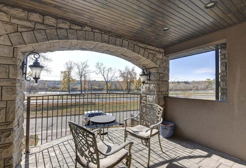 پانسیون Westmount River Inn