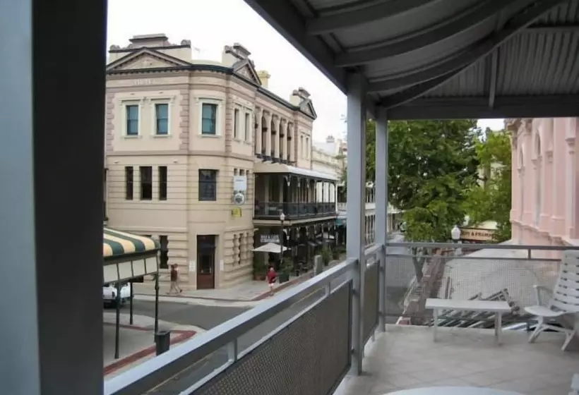 Rialto Suites