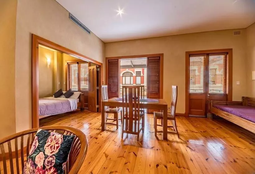 Rialto Suites