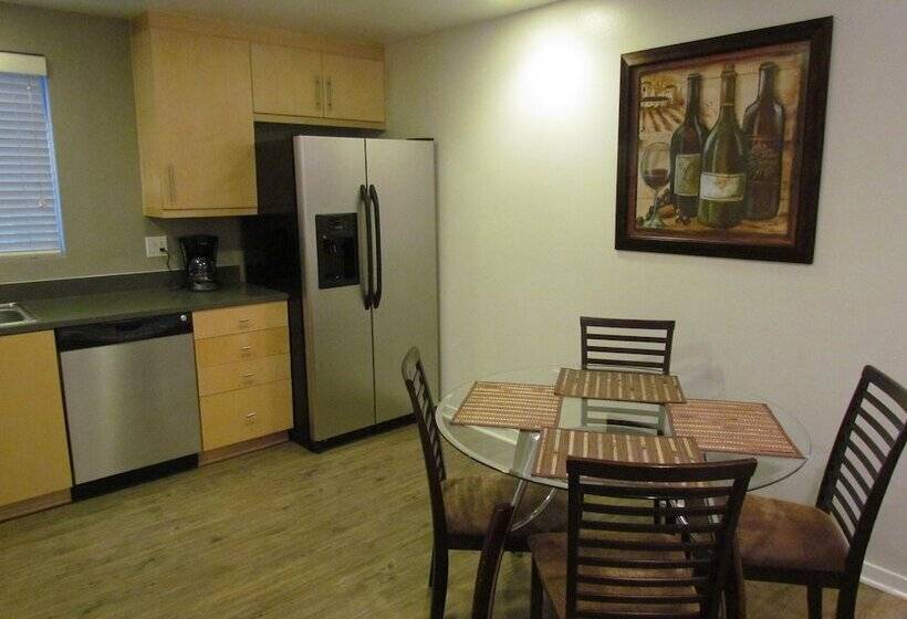 Romantic Studio With Bay View