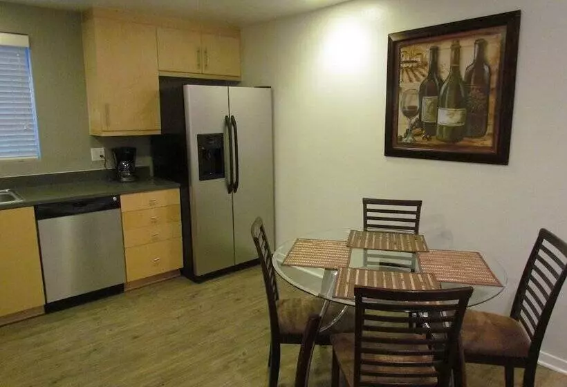 Romantic Studio With Bay View