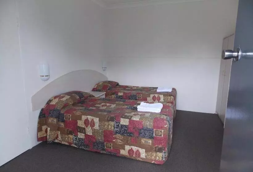 Yass Motel