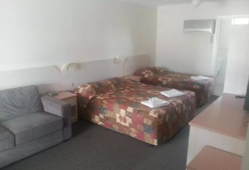 Yass Motel