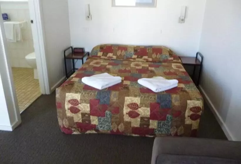 Yass Motel