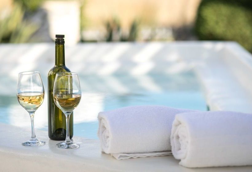 Aeolos Luxury Villas & Suites